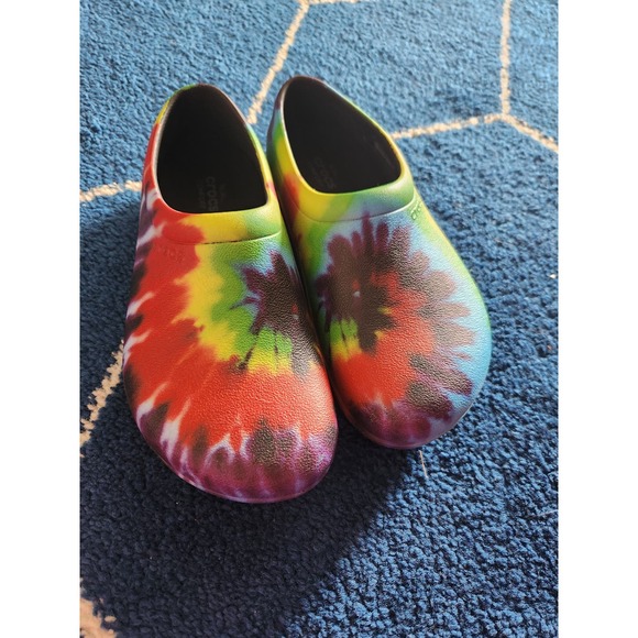 Crocs Dual Comfort Tie Dye Clogs Womens 7 - Picture 1 of 5